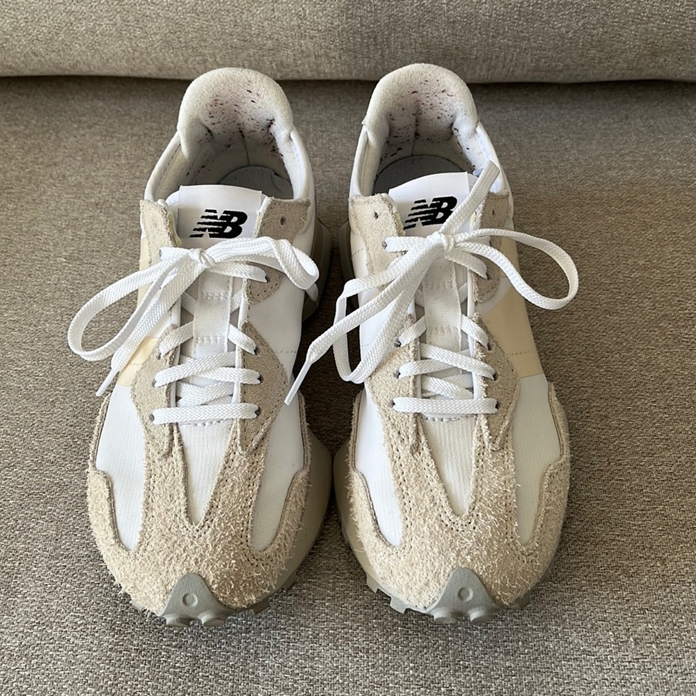 Like new New Balance 327 Women’s Sneakers - White Size 7.5